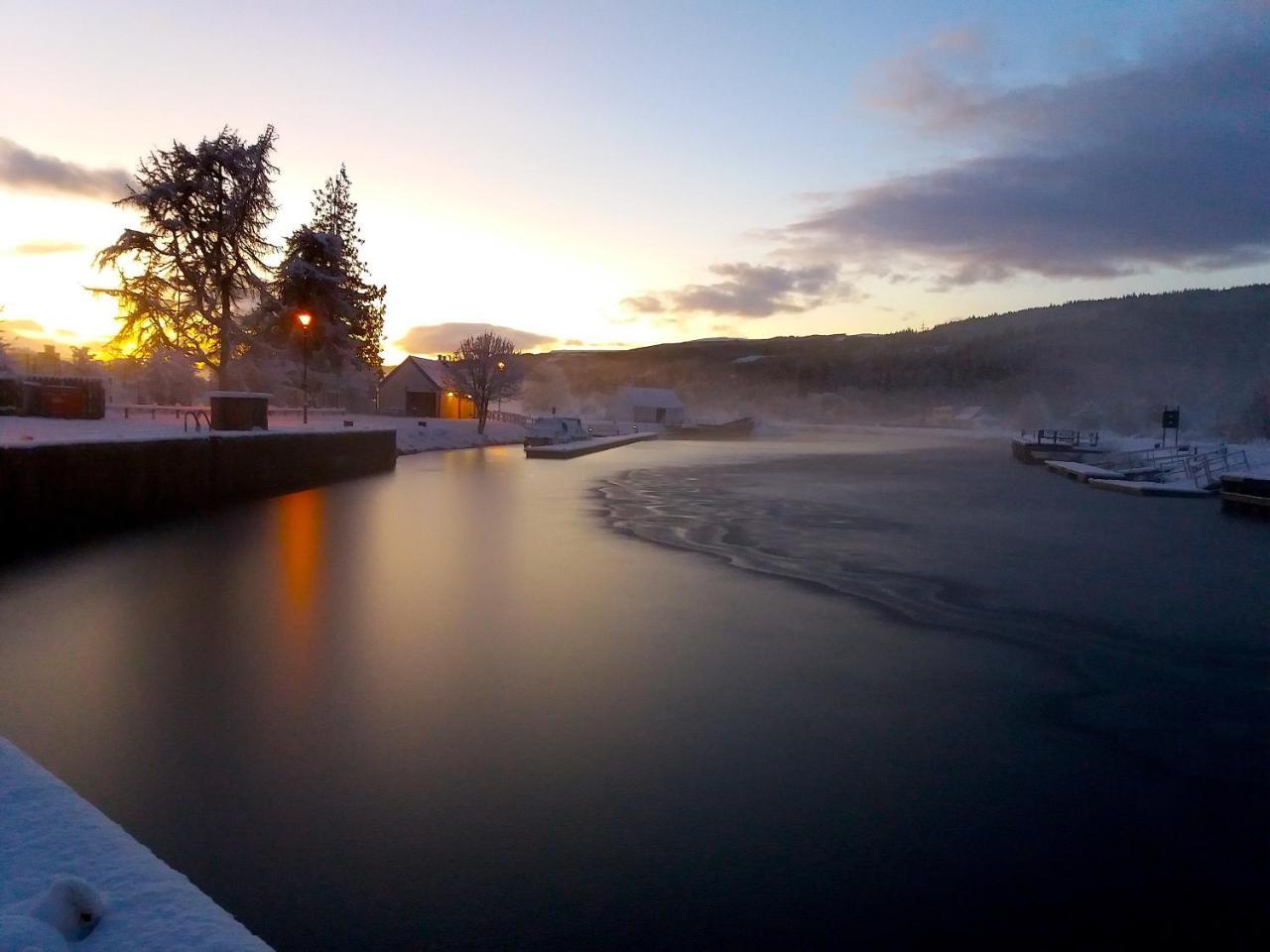 Loch Ness Highland Cottages With Partial Loch View Invermoriston Eksteriør bilde